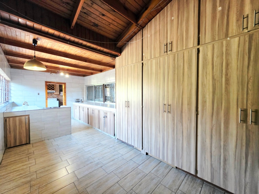 16 Bedroom Property for Sale in Universitas Free State